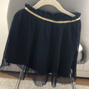 3 pommes girls navy skirt size 4/5